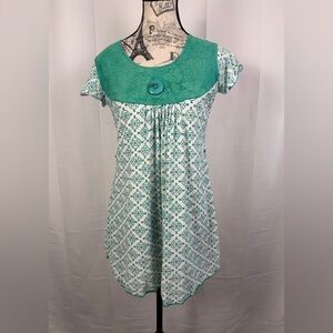 Diya Design Studios W/Lace yoke and button detail, Women's Tunic Top Size S
